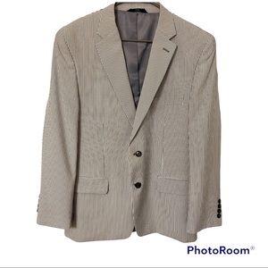 Haggar Classic Fit Men's Seersucker Blazer Size: 42R